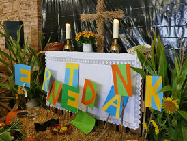 Ökumenischer Familiengottesdienst zum Erntedankfest (Foto: Karl-Franz Thiede)